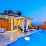 Uezuemlue 1 Bedroom Secluded With Private Pool Hot Tub