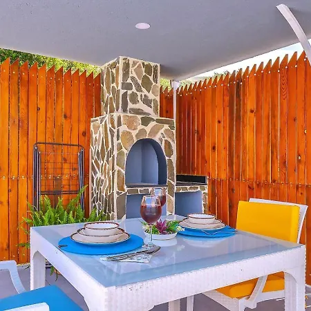 Uezuemlue 1 Bedroom Secluded With Private Pool Hot Tub *