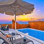 Uezuemlue 1 Bedroom Secluded With Private Pool Hot Tub * Kalkan