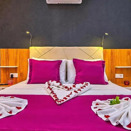 Uezuemlue 1 Bedroom Secluded With Private Pool Hot Tub * Kalkan
