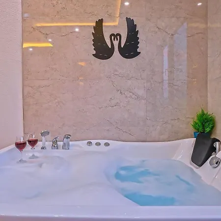 Uezuemlue 1 Bedroom Secluded With Private Pool Hot Tub * Kalkan