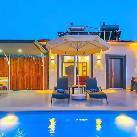 Uezuemlue 1 Bedroom Secluded With Private Pool Hot Tub *