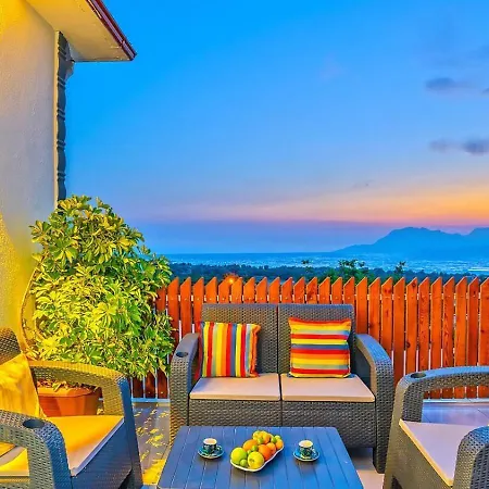 Uezuemlue 1 Bedroom Secluded With Private Pool Hot Tub Vila