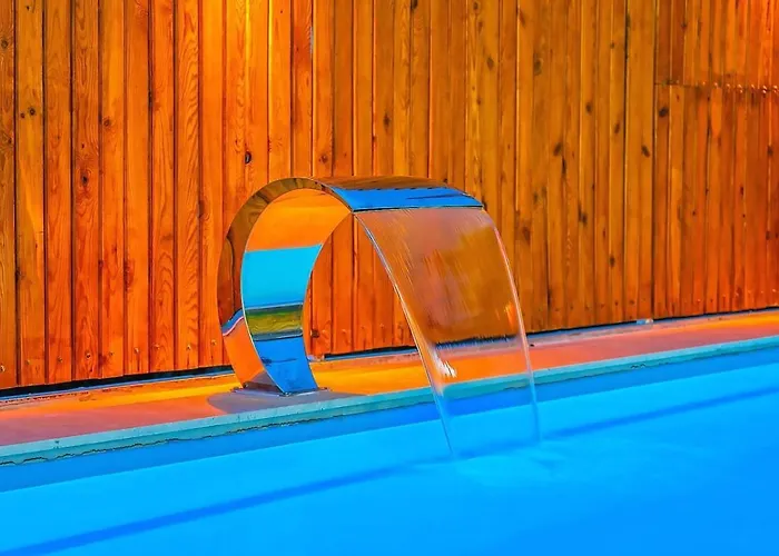 Uezuemlue 1 Bedroom Secluded With Private Pool Hot Tub